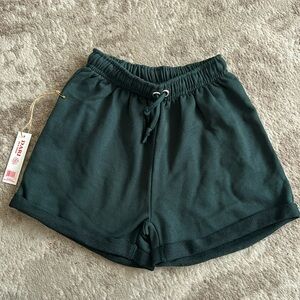 Comfy Shorts - DARK green